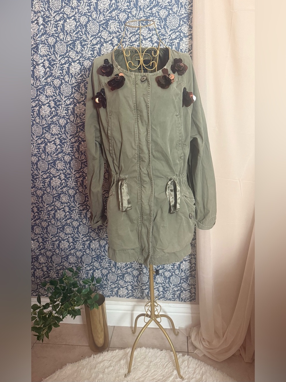 Banana Republic XL Olive Green Floral Embellished Utility Jacket